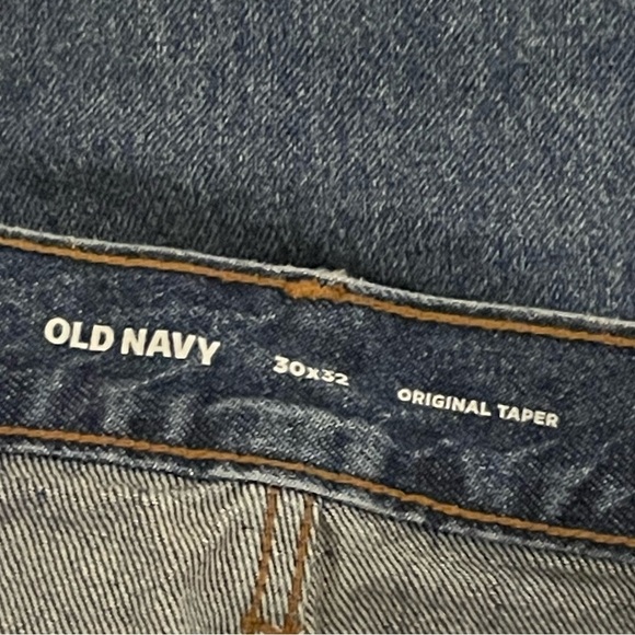 Old Navy Original Taper Distressed Straight Leg Jeans - Picture 8 of 8